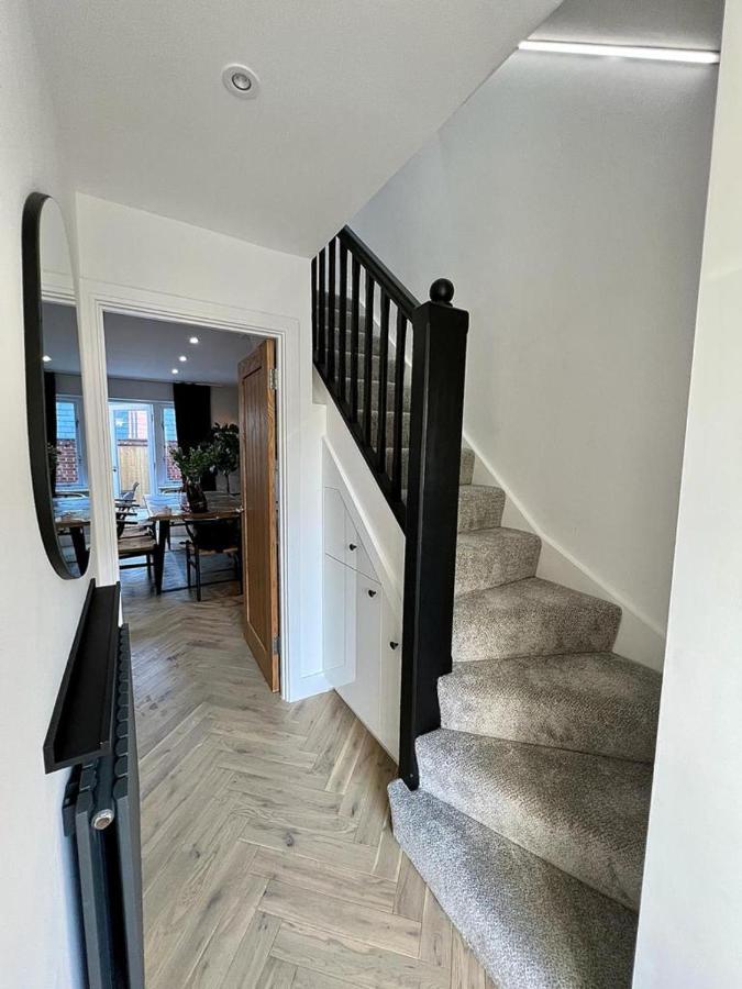 Charming 3-Bed House With 1 Parking Space Canterbury Zewnętrze zdjęcie